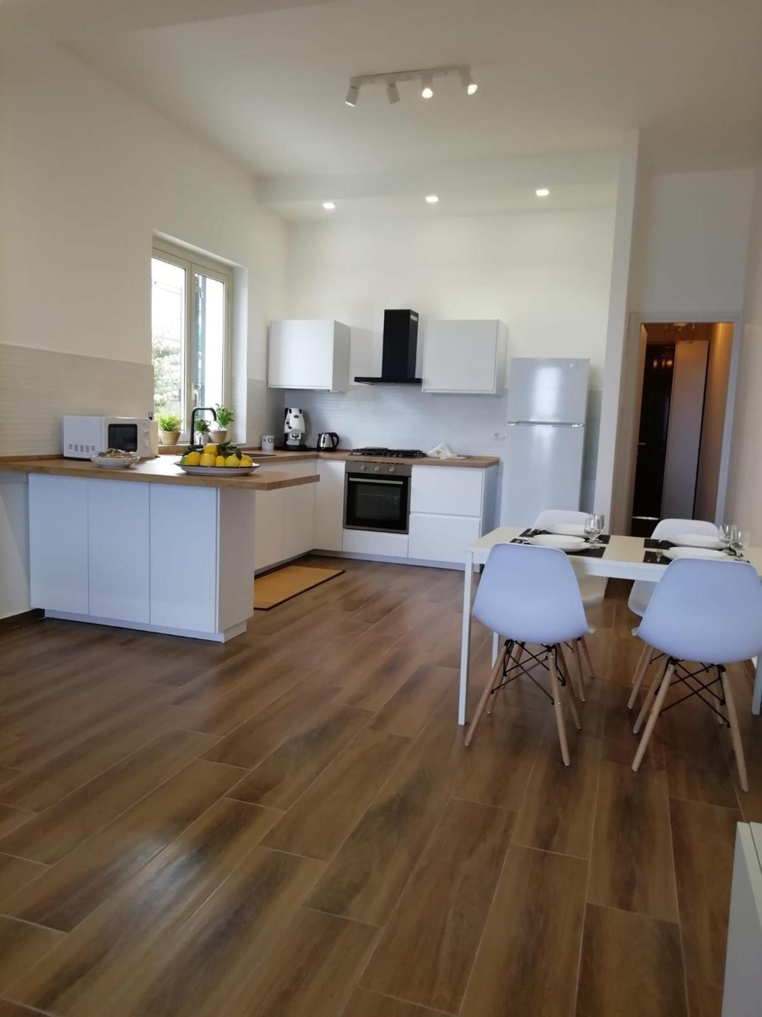 הוילה אסראלה A Casa Di Edo מראה חיצוני תמונה